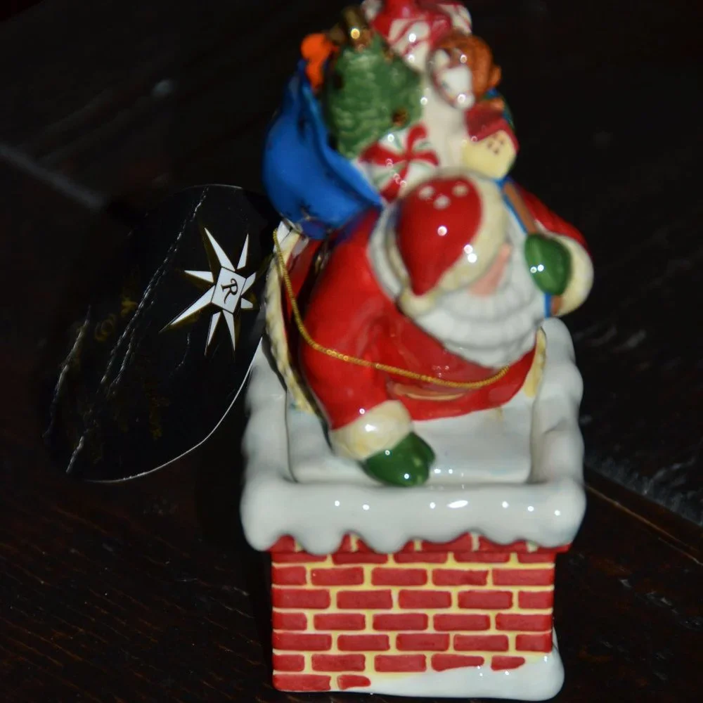 RARE CHRISTOPHER RADKO SANTA UP ON THE CHIMNEY CHRISTMAS SALT PEPPER SHAKER SET